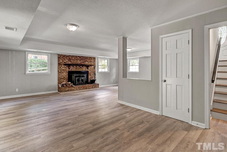 Photo 19 of 29 - 4700 Winterlochen Rd, Raleigh, NC 27603