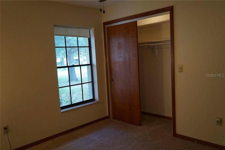 Photo 7 of 19 - 1622 Jewel Dr, Sarasota, FL 34240