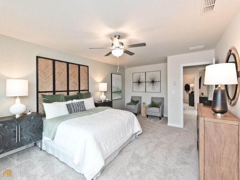 Photo 11 of 18 - 869 Sara Meadow Rd, Loganville, GA 30052