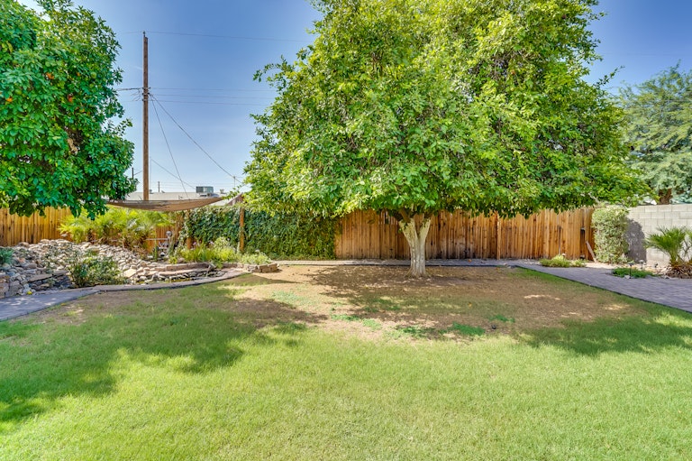 Photo 13 of 15 - 3739 W Las Palmaritas Dr, Phoenix, AZ 85051