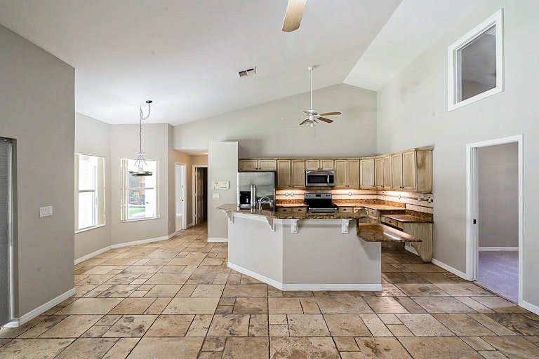 Photo 13 of 30 - 10455 Carlson Cir, Clermont, FL 34711
