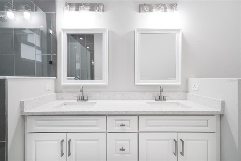 Photo 12 of 24 - 3920 W Crenshaw St, Tampa, FL 33614