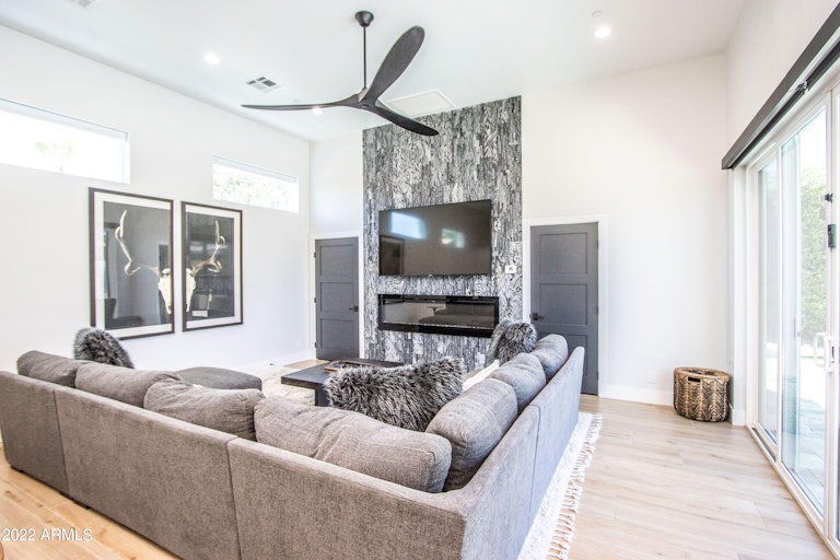 Photo 12 of 50 - 8837 E Lupine Ave, Scottsdale, AZ 85260