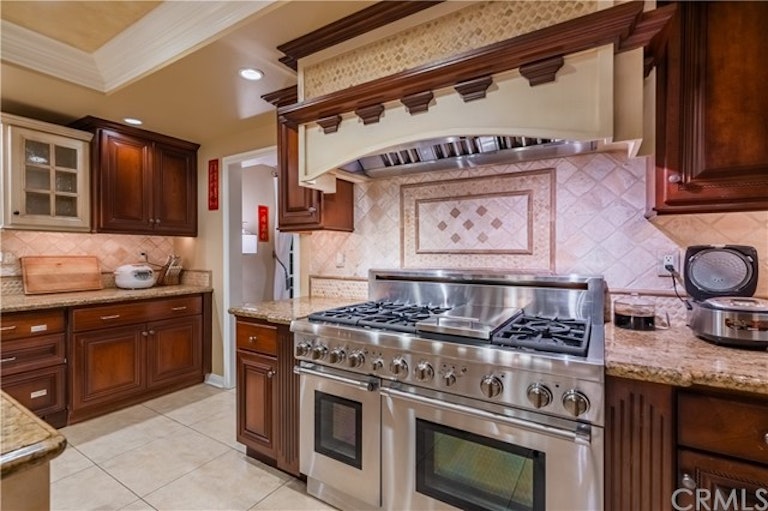 Photo 18 of 59 - 2899 N Monte Verde Dr, Covina, CA 91724