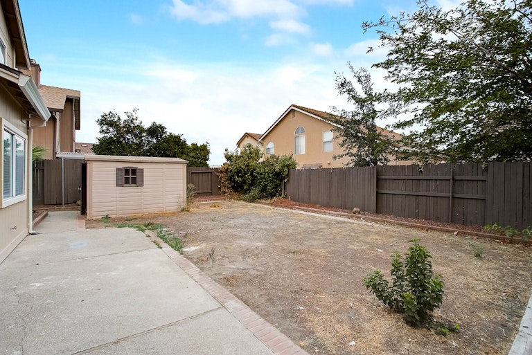 Photo 34 of 35 - 4052 Tawny Meadow Way, Antelope, CA 95843