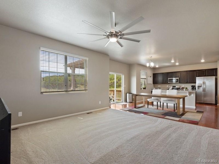 Photo 13 of 34 - 2042 Shadow Creek Dr, Castle Rock, CO 80104