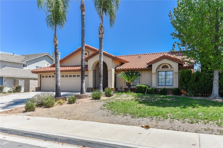 Photo 3 of 46 - 184 Cannon Rd, Riverside, CA 92506