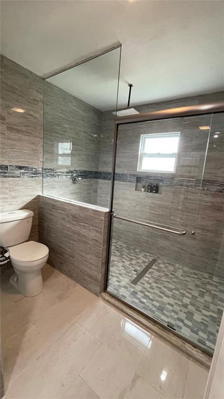 Photo 21 of 35 - 5103 N 30th St, Tampa, FL 33610