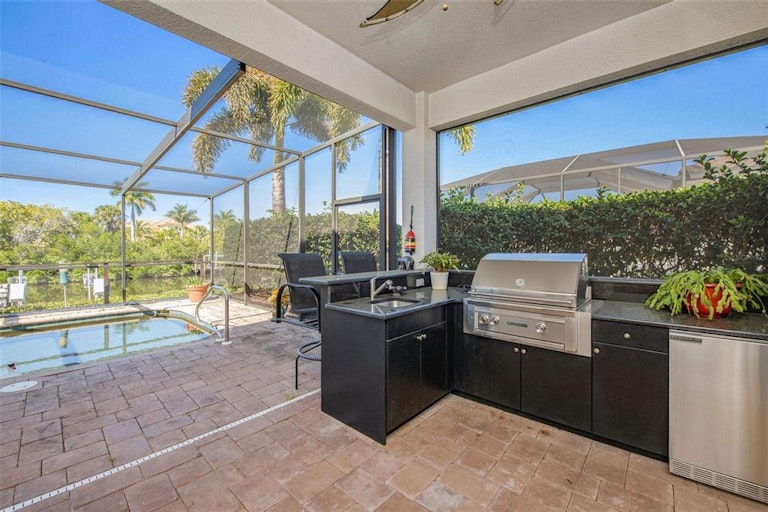 Photo 22 of 38 - 4309 5th Ave NE, Bradenton, FL 34208