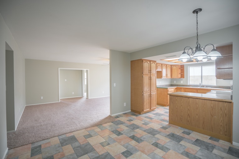 Photo 10 of 25 - 9207 W Cameron Dr, Peoria, AZ 85345