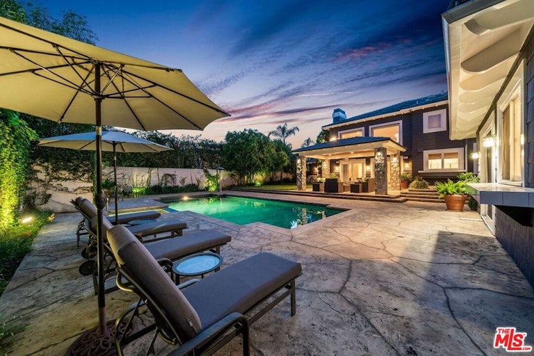 Photo 35 of 43 - 11706 Chaparal St, Los Angeles, CA 90049