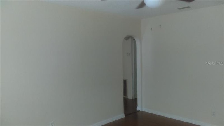 Photo 6 of 16 - 2435 10th St S, Saint Petersburg, FL 33705