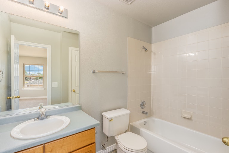 Photo 16 of 32 - 424 Whitetail Cir, Lafayette, CO 80026