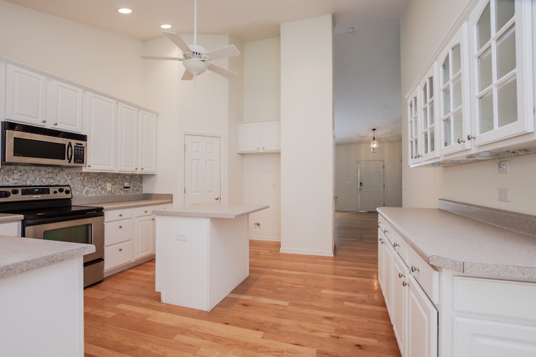 Photo 12 of 25 - 3329 Archdale Dr, Raleigh, NC 27614