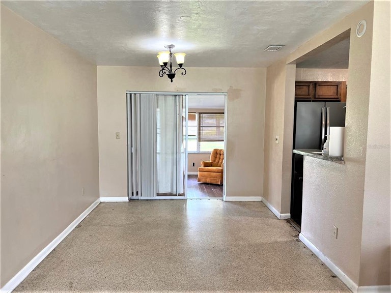 Photo 8 of 41 - 1246 W Wellington Dr, Deltona, FL 32725