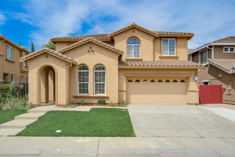 Photo 1 of 27 - 4018 Pinoche Peak Way, Rancho Cordova, CA 95742