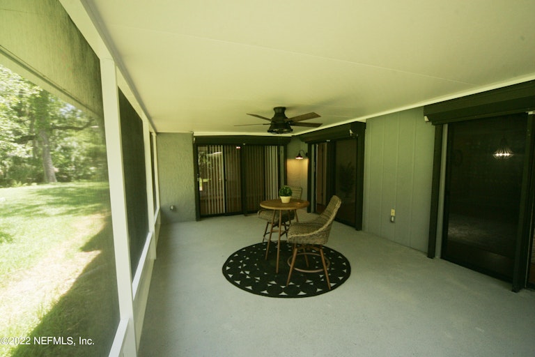 Photo 23 of 27 - 111 Granada Ln, Ponte Vedra Beach, FL 32082
