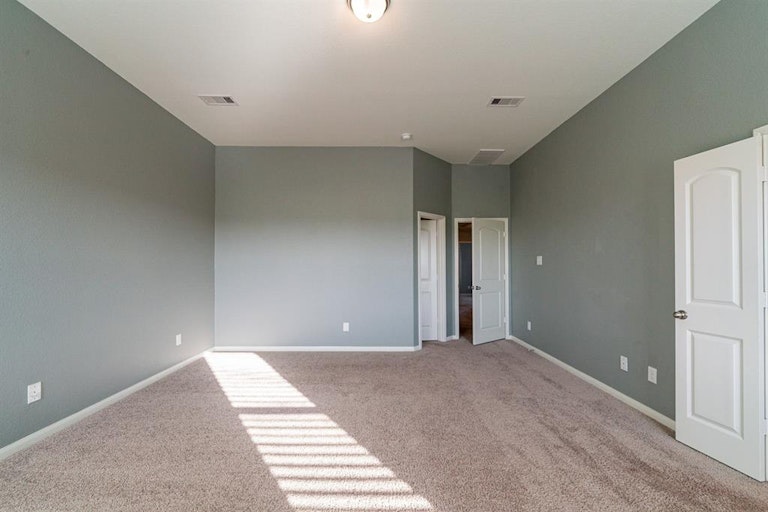 Photo 26 of 36 - 5935 Snapping Turtle Rd, Baytown, TX 77523