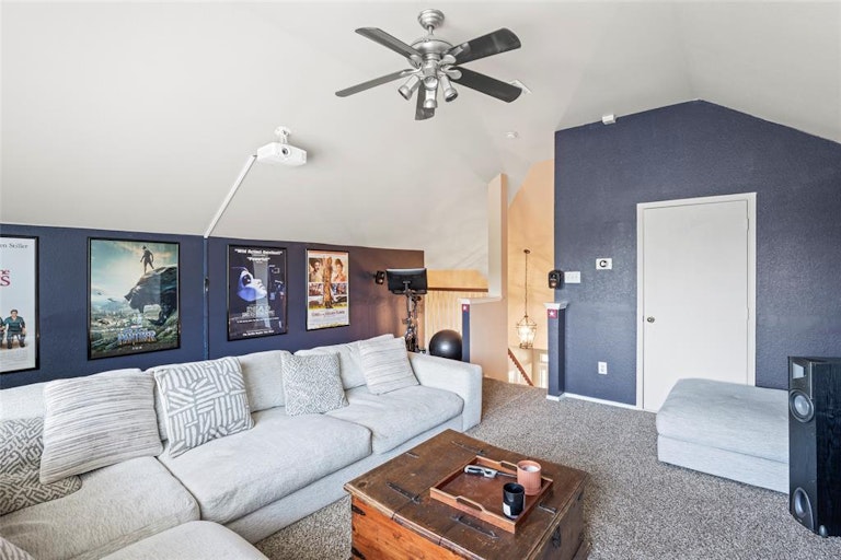 Photo 29 of 39 - 318 Fort Edward Dr, Arlington, TX 76002