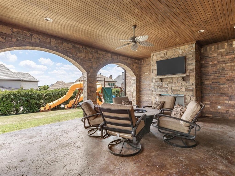 Photo 24 of 30 - 4636 Sidonia Ct, Fort Worth, TX 76126