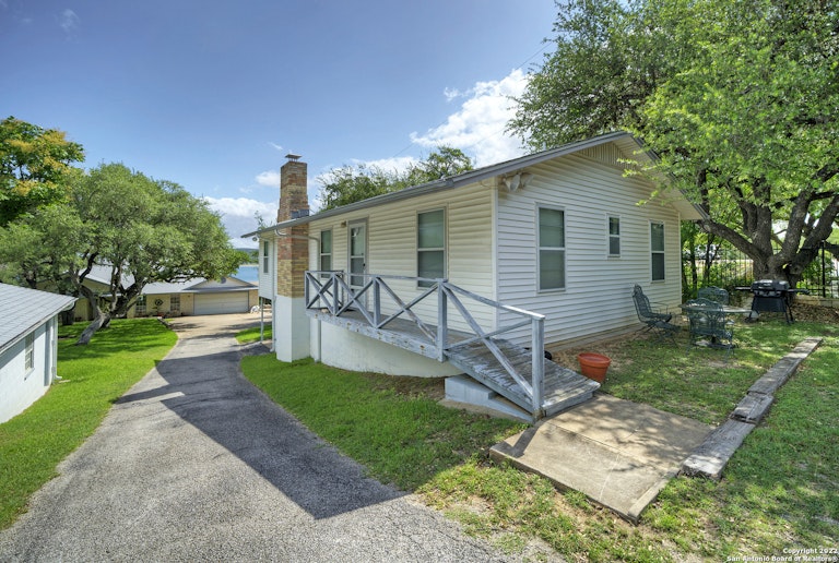 Photo 19 of 20 - 16702 Forest Way, Austin, TX 78734