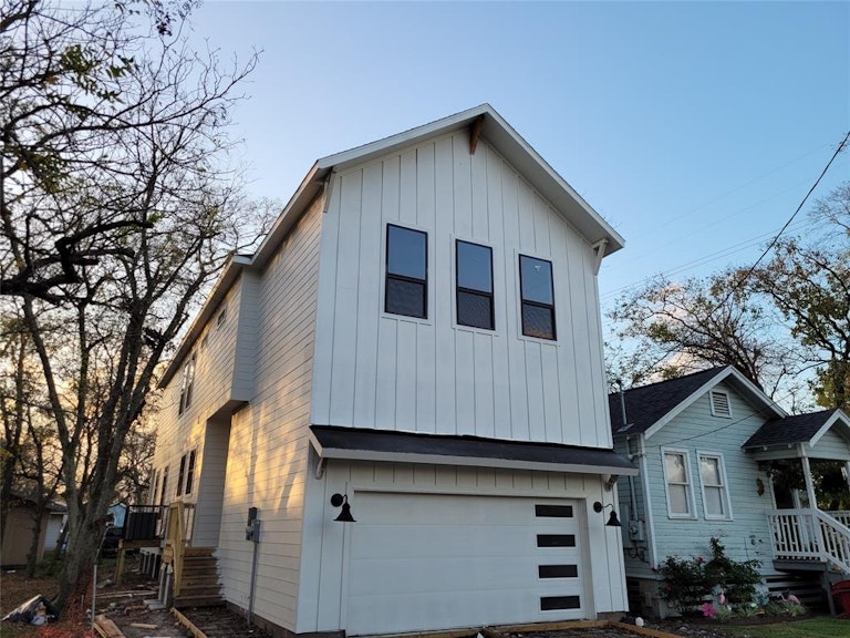Photo 1 of 11 - 3515 Rogers St, Houston, TX 77022