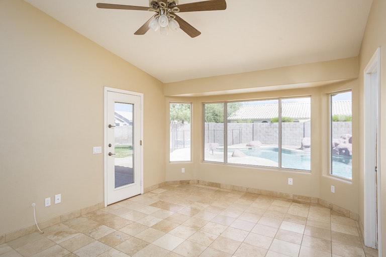 Photo 8 of 25 - 5460 W Kesler Ln, Chandler, AZ 85226