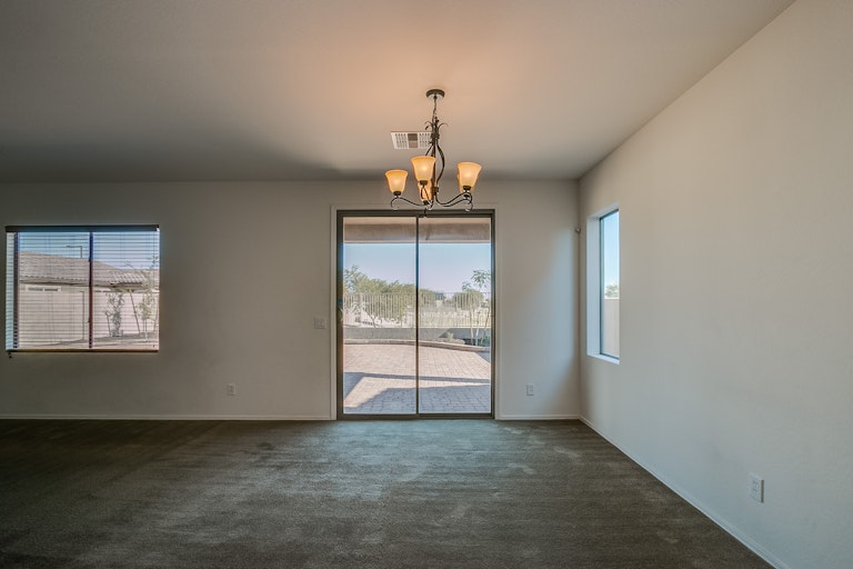 Photo 7 of 29 - 1819 S 238th Ln, Buckeye, AZ 85326