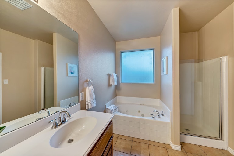 Photo 20 of 29 - 1409 Dun Horse Dr, Haslet, TX 76052
