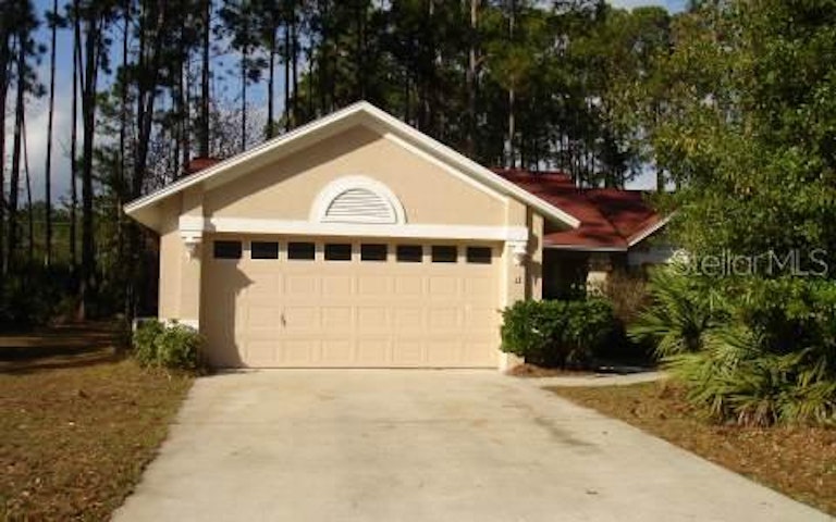 Photo 1 of 1 - 31 Banner Ln, Palm Coast, FL 32137