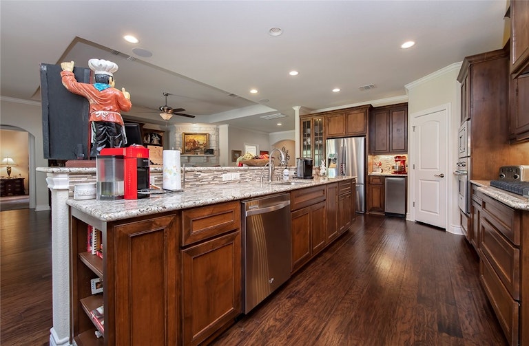 Photo 6 of 16 - 608 Caprock Canyon Trl, Georgetown, TX 78633