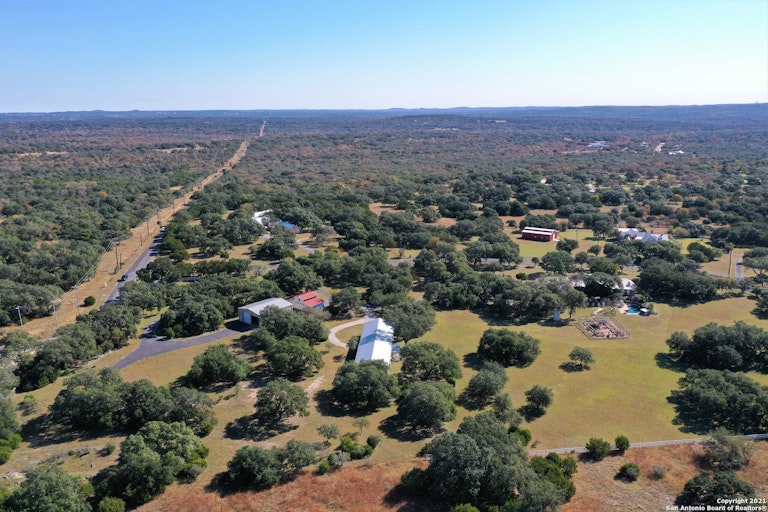 Photo 41 of 51 - 31925 Rolling Acres Trl, Boerne, TX 78015