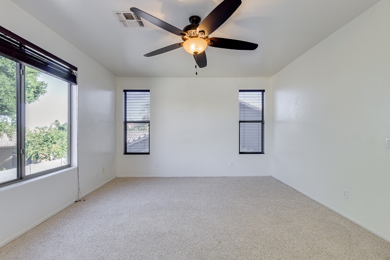 Photo 19 of 73 - 924 W Laurel Ave, Gilbert, AZ 85233
