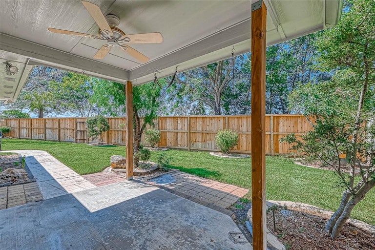 Photo 36 of 48 - 4210 Ruttand Park Ln, Katy, TX 77450