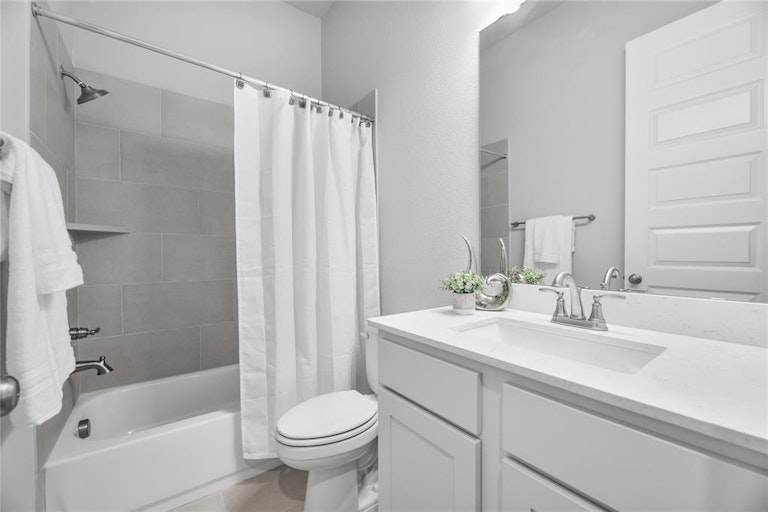 Photo 26 of 38 - 28810 Creekside Bend Dr, Fulshear, TX 77441