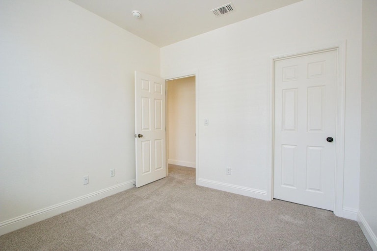 Photo 21 of 27 - 4018 Pinoche Peak Way, Rancho Cordova, CA 95742