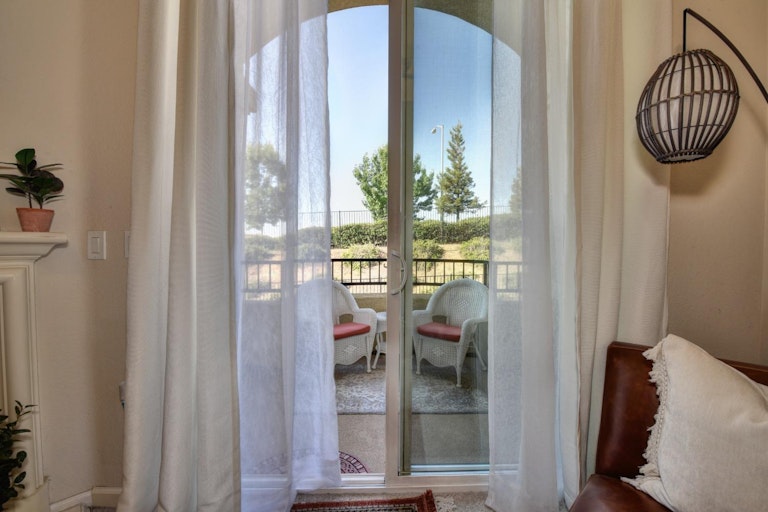 Photo 26 of 40 - 1000 Moon Cir #1026, Folsom, CA 95630