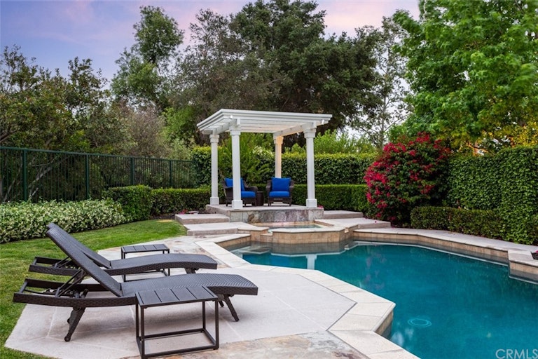 Photo 33 of 44 - 74 Downfield Way, Trabuco Canyon, CA 92679