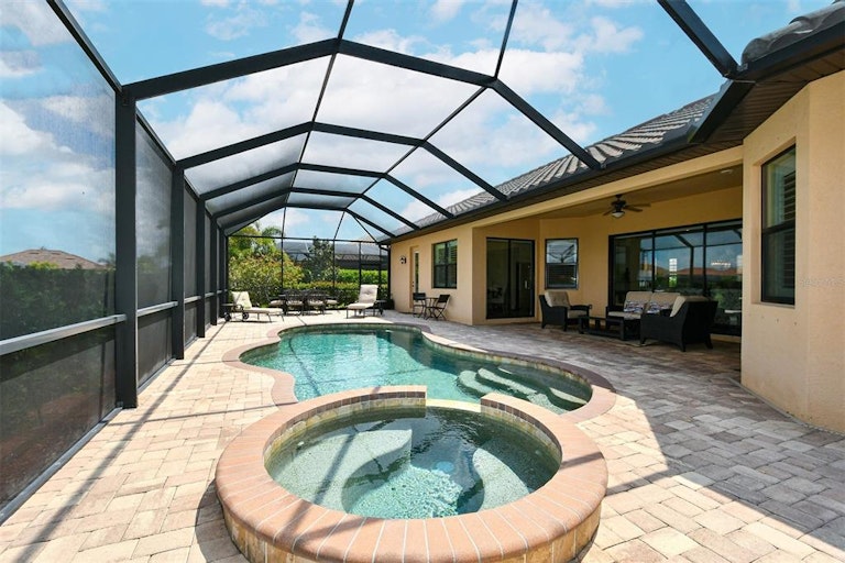 Photo 44 of 94 - 704 Moorings Way, Bradenton, FL 34212