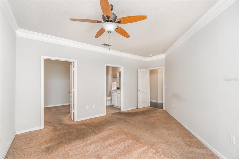 Photo 11 of 24 - 18118 Villa Creek Dr #18118, Tampa, FL 33647