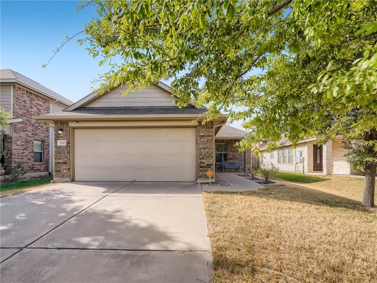 Photo 1 of 28 - 604 Mourning Dove Ln, Leander, TX 78641