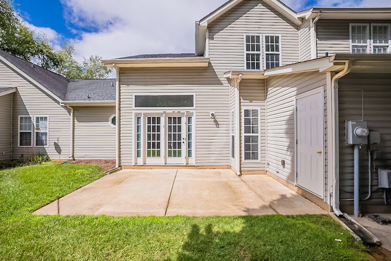 Photo 7 of 21 - 9357 Kimmel Ln, Charlotte, NC 28216