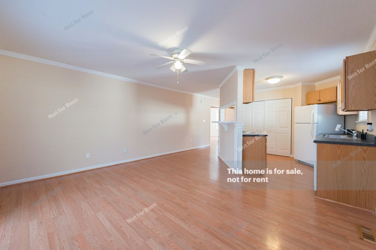 Photo 7 of 15 - 1112 Kendall Dr, Durham, NC 27703