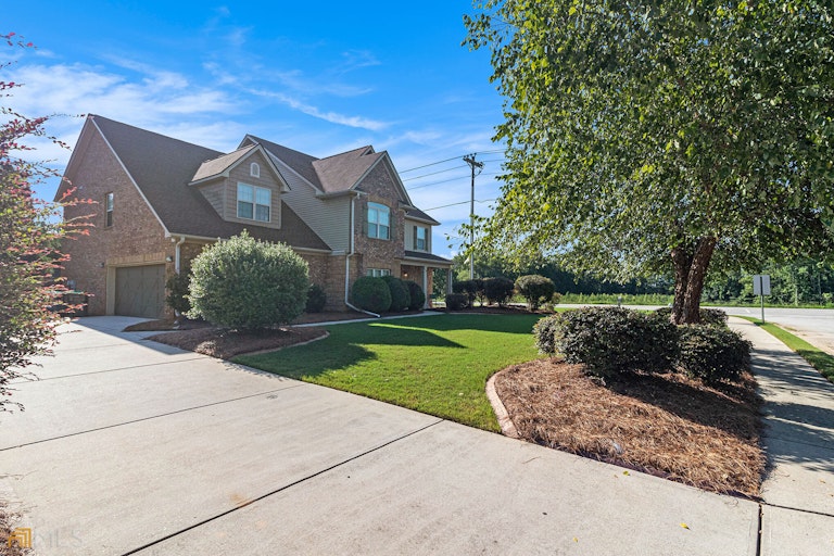 Photo 33 of 33 - 100 Belgian Ct, Hampton, GA 30228