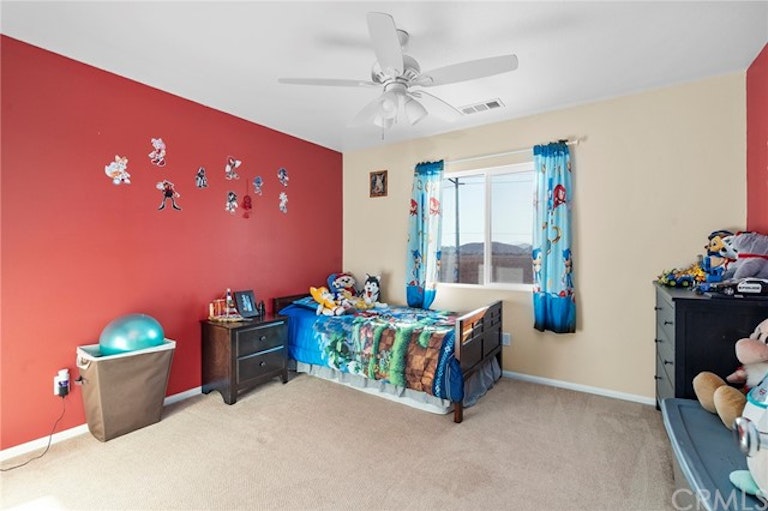 Photo 19 of 30 - 26923 Mountaingate St, Menifee, CA 92585