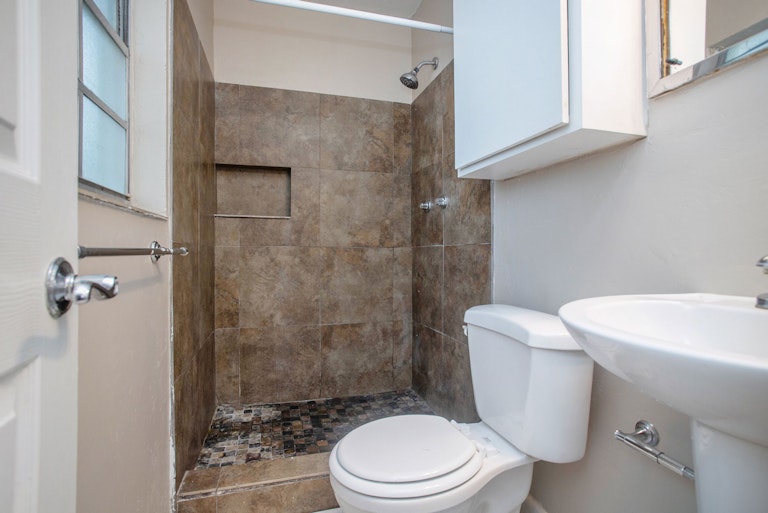 Photo 17 of 17 - 502 S Everina Cir, Brandon, FL 33510