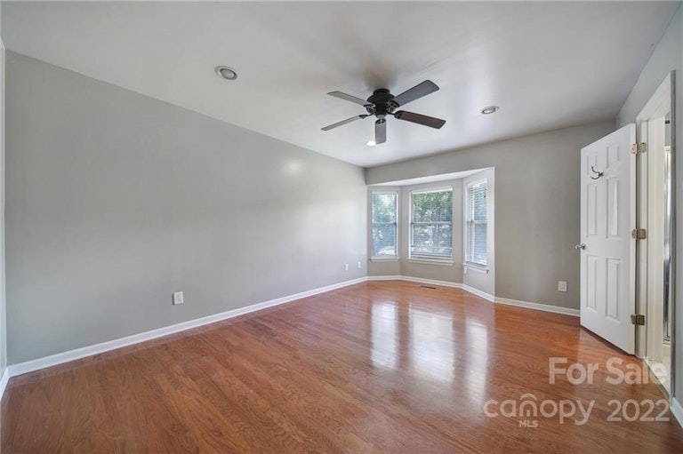 Photo 18 of 42 - 9423 Peckham Rye Rd, Mint Hill, NC 28227