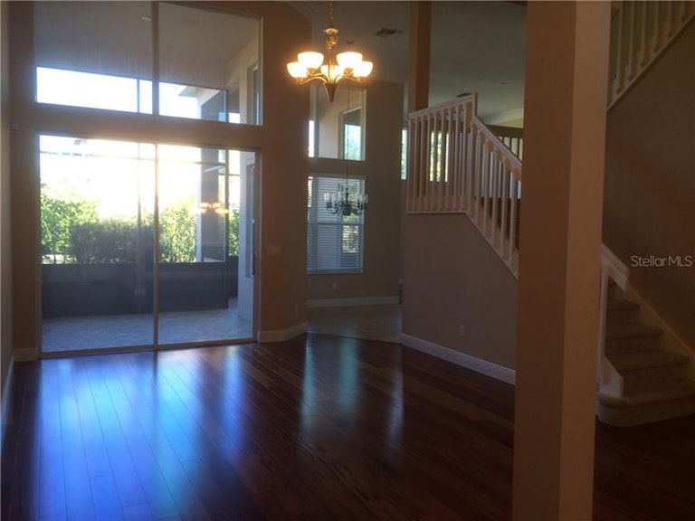 Photo 5 of 24 - 6503 37th St E, Sarasota, FL 34243