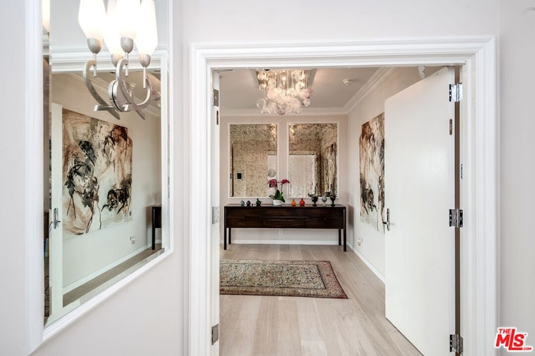 Photo 22 of 26 - 10580 Wilshire Blvd #7SW, Los Angeles, CA 90024