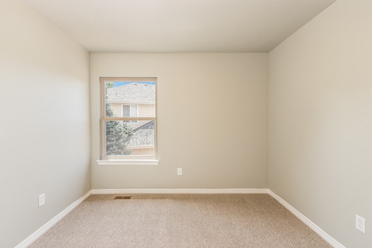 Photo 13 of 32 - 424 Whitetail Cir, Lafayette, CO 80026